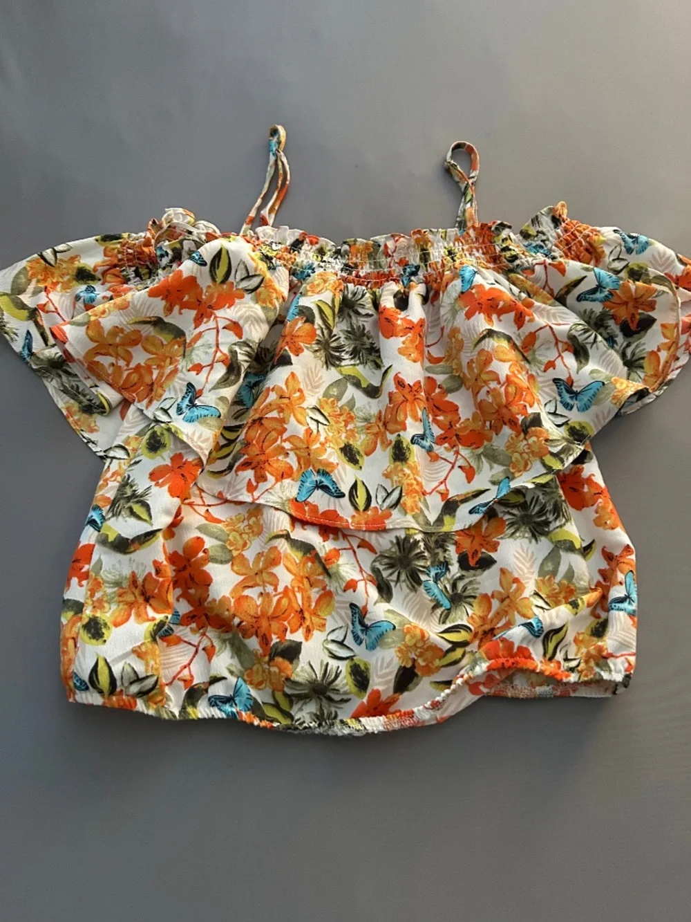 LOVE ON A HANGER floral butterfly crop top blouse, size XS